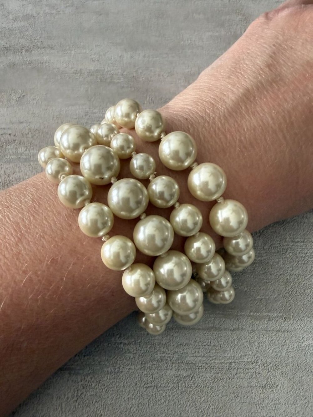 J Crew Twisted Hammock 4 Strand Faux Pearl Bracelet Gold-Tone Clasp